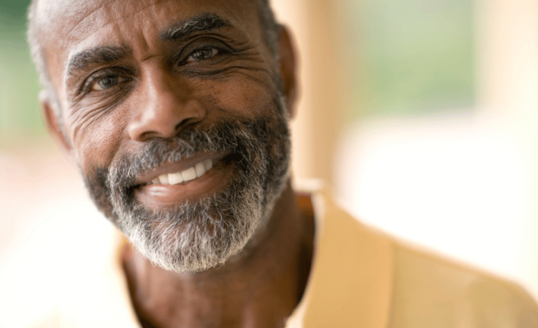 Tenho 55 anos, posso me aposentar por idade?