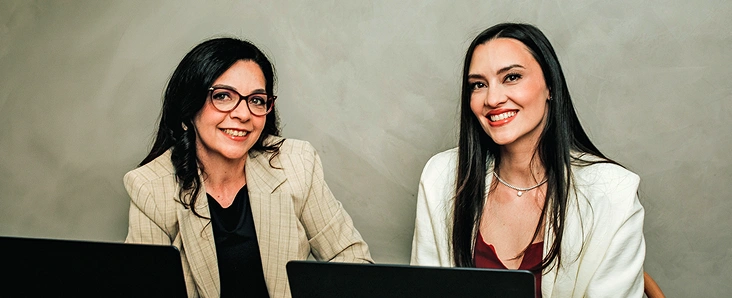 Carolina e Priscila pagina contatos 2